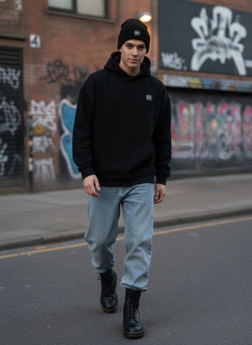 Schwarze Wintermütze